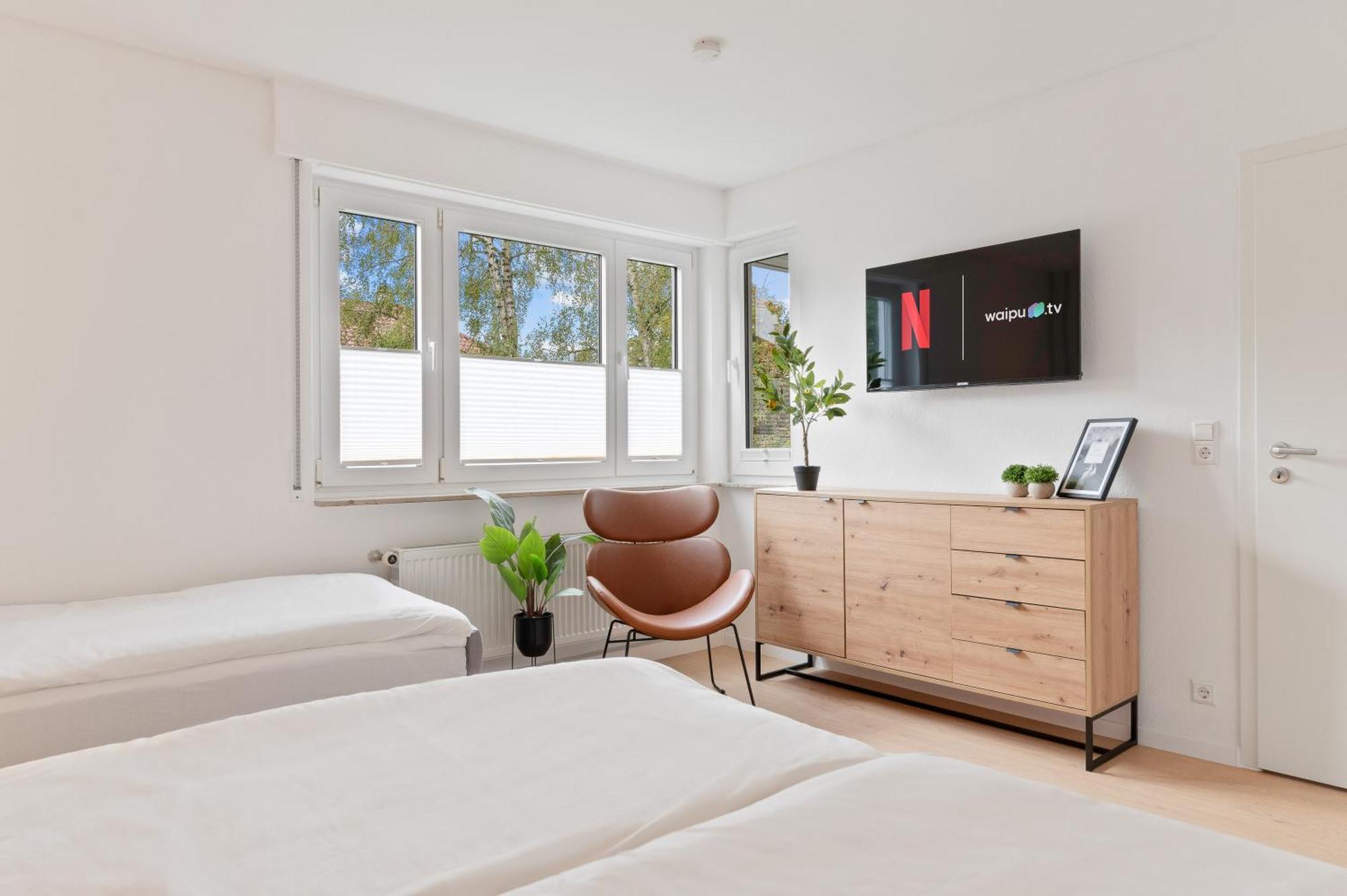 Westside Flat - 5Min To Downtown Apartment Ludwigsburg Bagian luar foto