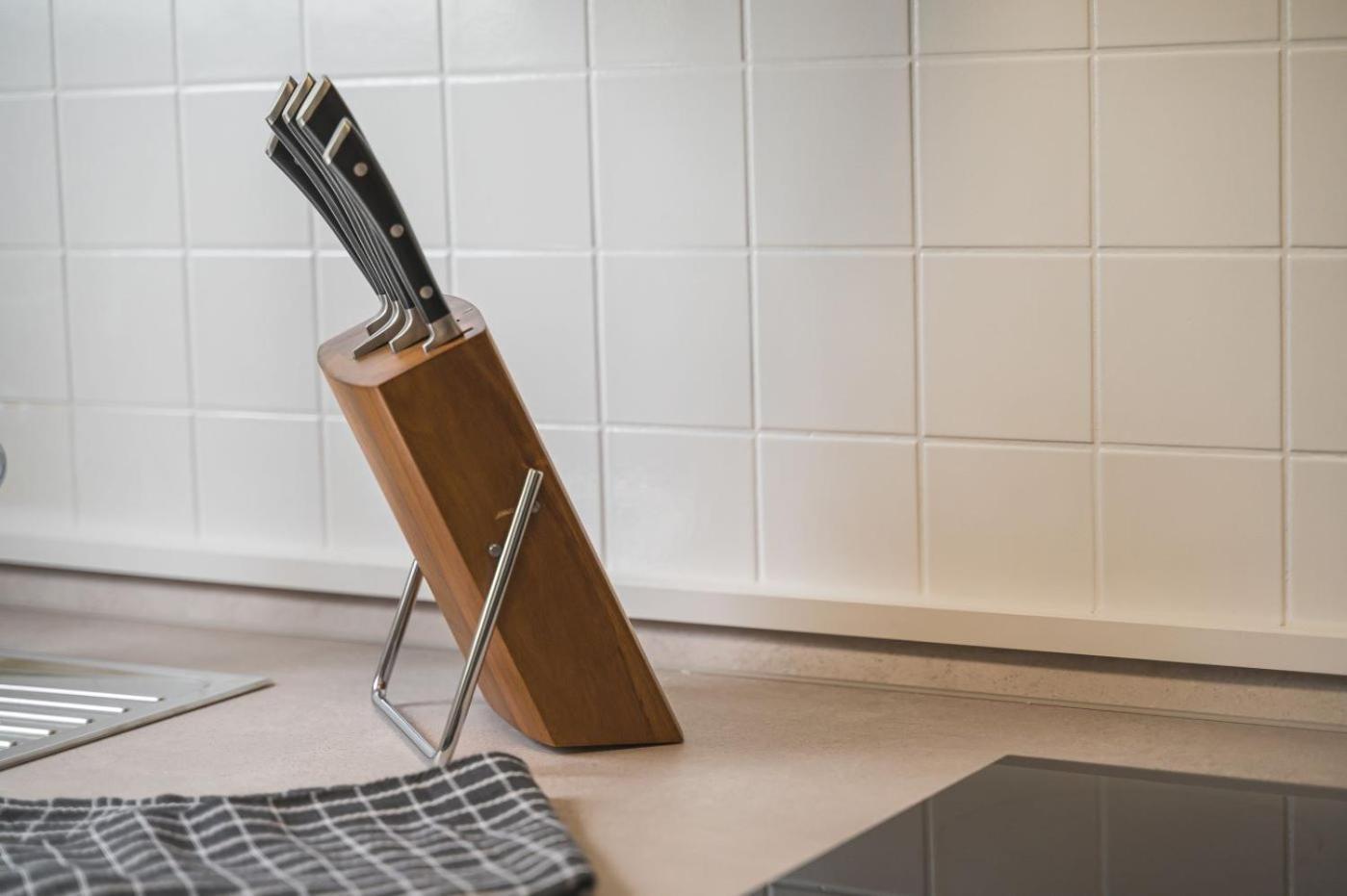 Westside Flat - 5Min To Downtown Apartment Ludwigsburg Bagian luar foto