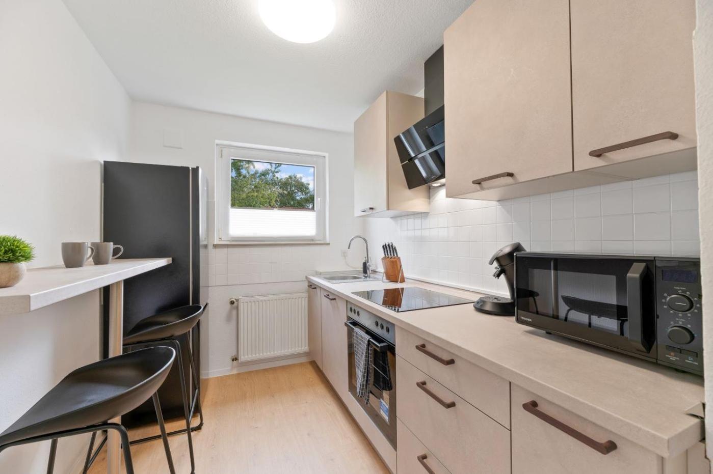 Westside Flat - 5Min To Downtown Apartment Ludwigsburg Bagian luar foto