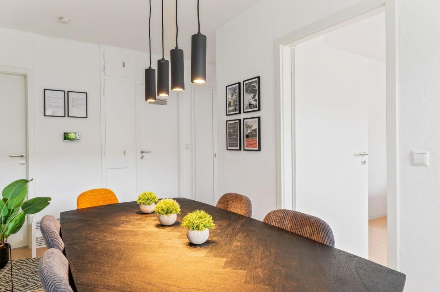 Westside Flat - 5Min To Downtown Apartment Ludwigsburg Bagian luar foto